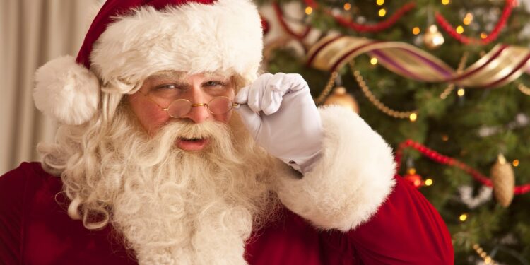 Who Played the Best (and Worst) Santa Claus in Movies? A Jolly Look at the Big Screen’s Santas