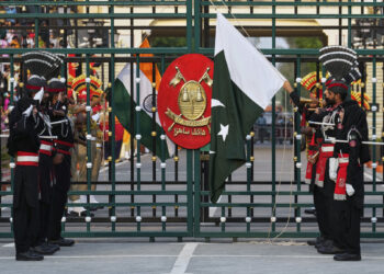 India-Pakistan Tensions Flare After Kashmir Massacre: Airstrikes, Retaliation, and Rising Fears of War